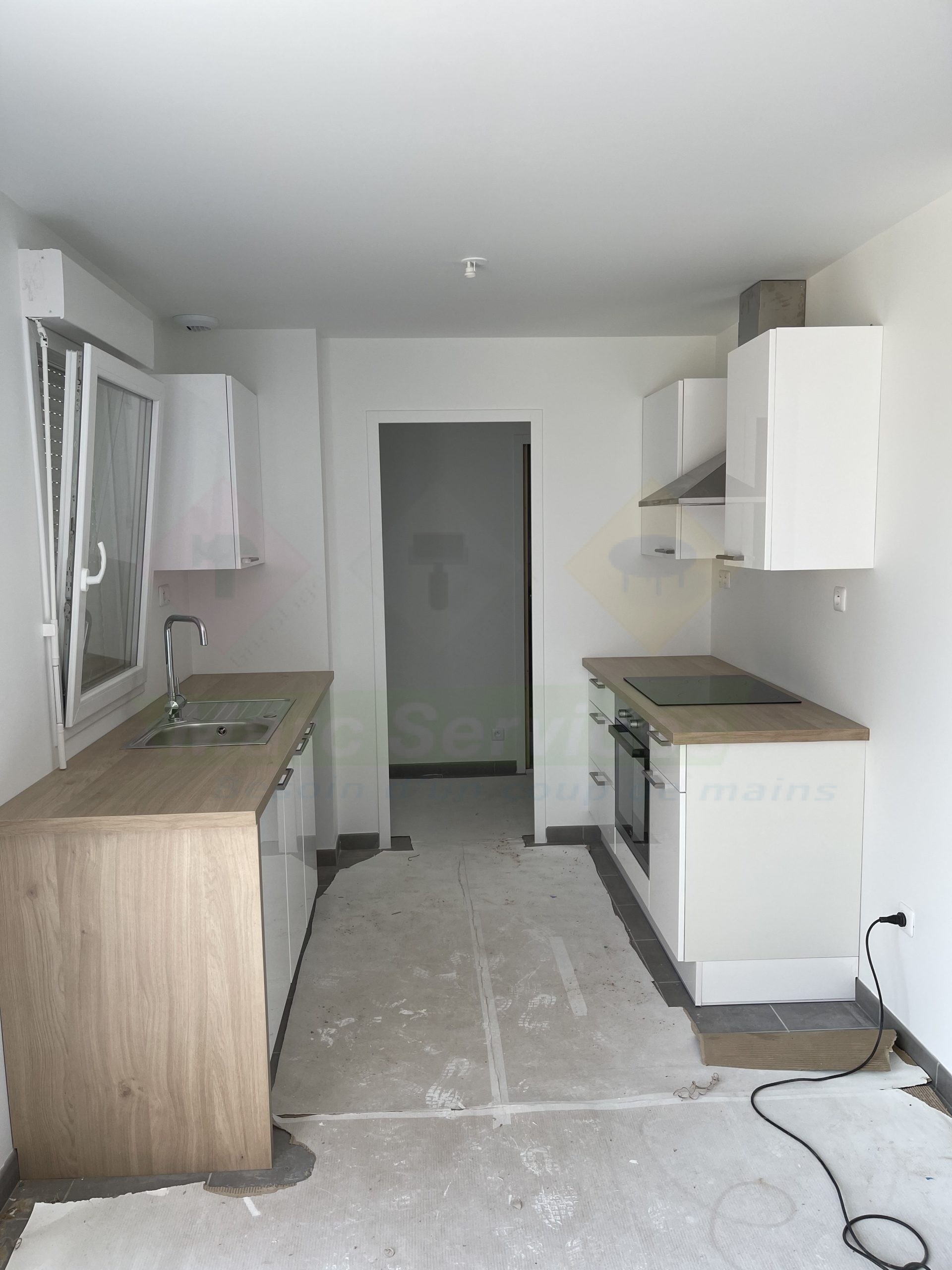 SERVICE POSE CUISINE CASTORAMA intelligence overview